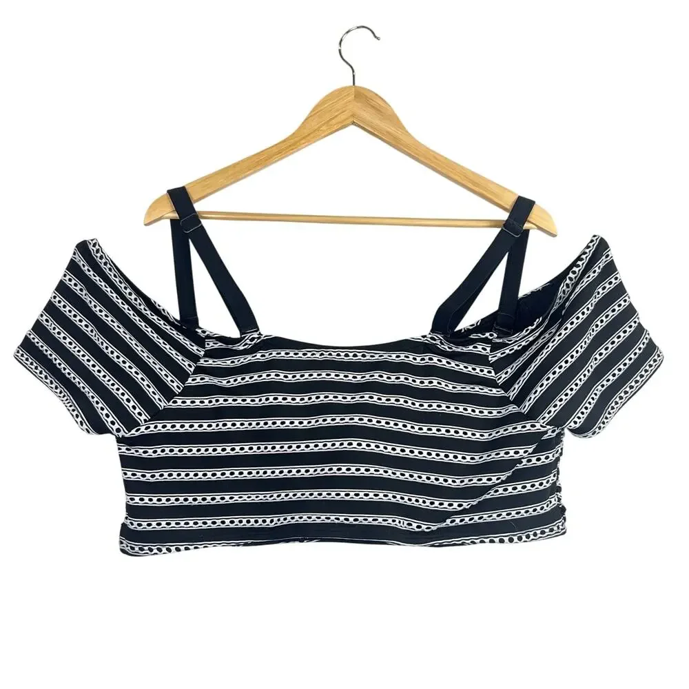 Cacique Swim Lane Bryant 44F Black & White Striped Bandeau Women's Swim Top - Picture 2 of 9